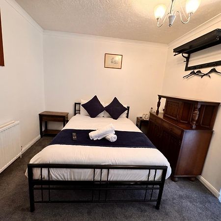 High Trees Guest House Gatwick Horley Eksteriør billede