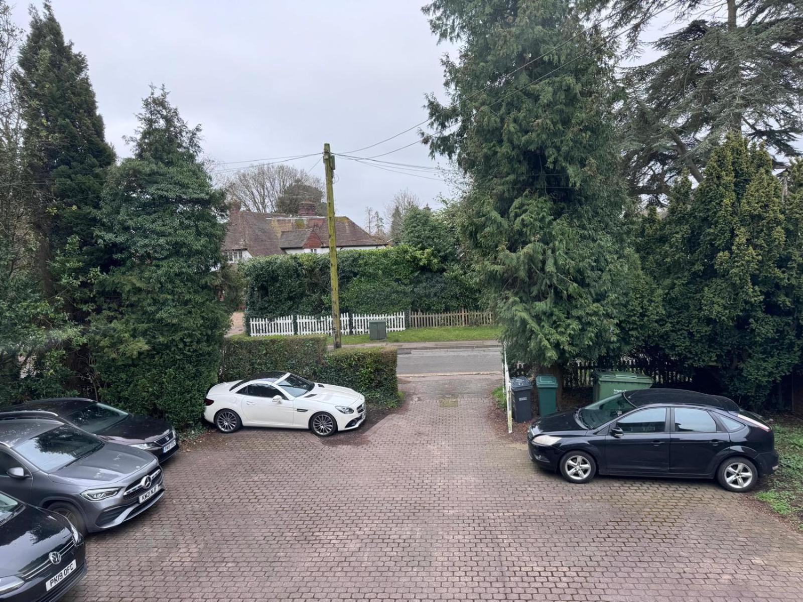 High Trees Guest House Gatwick Horley Eksteriør billede