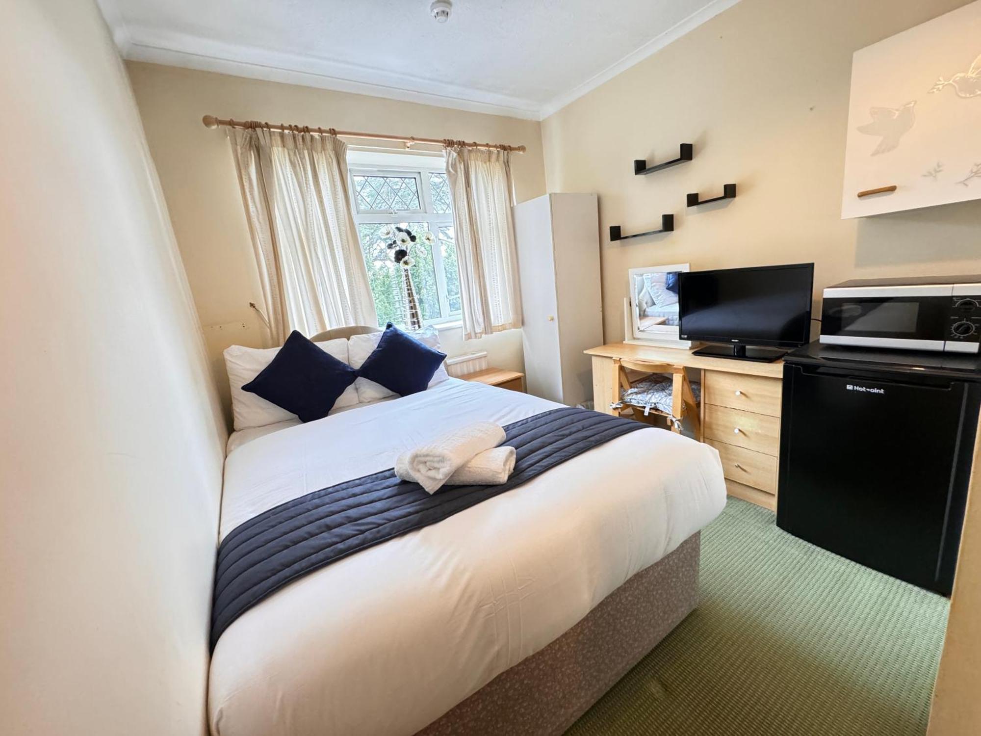 High Trees Guest House Gatwick Horley Eksteriør billede