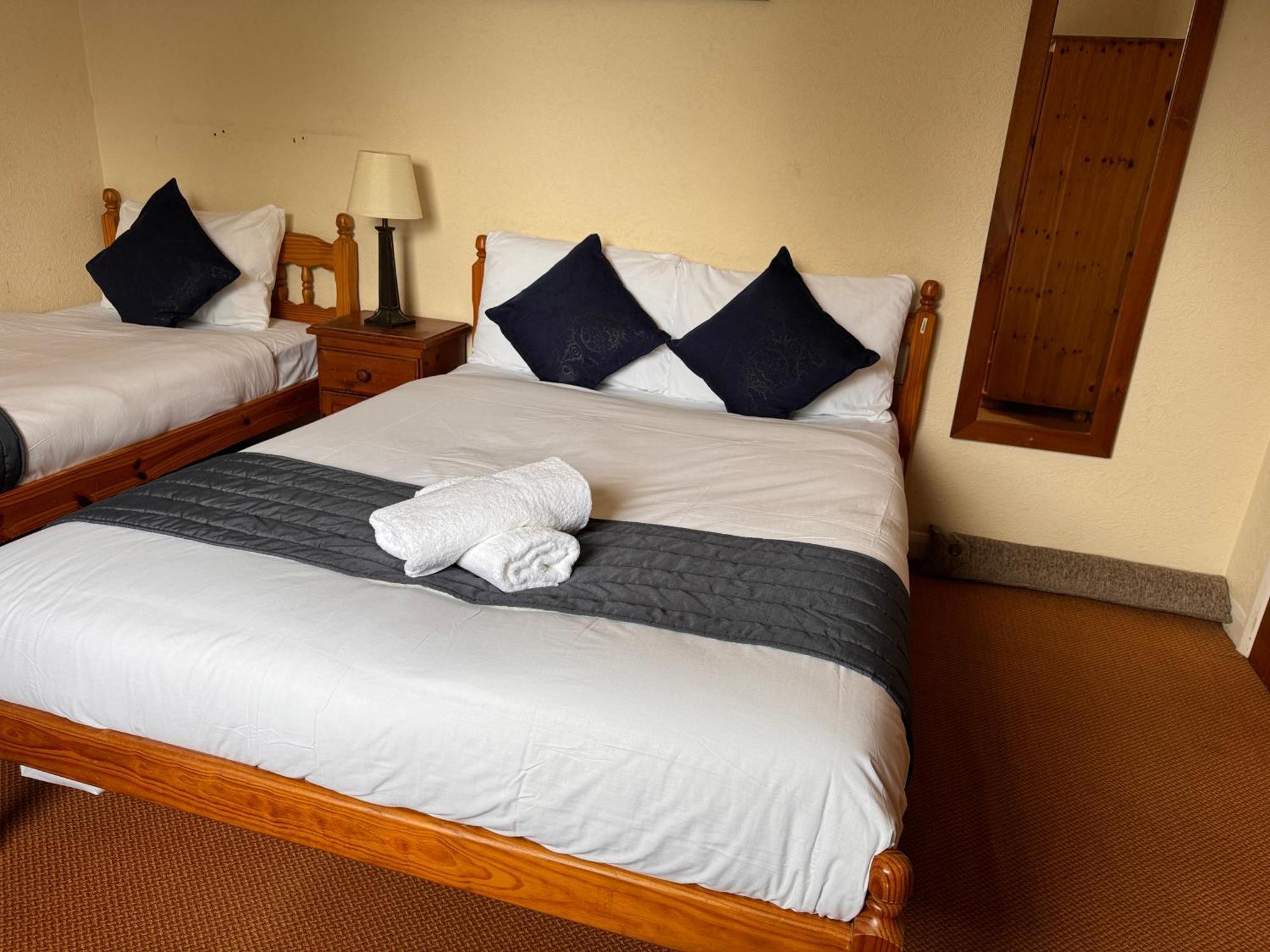 High Trees Guest House Gatwick Horley Eksteriør billede