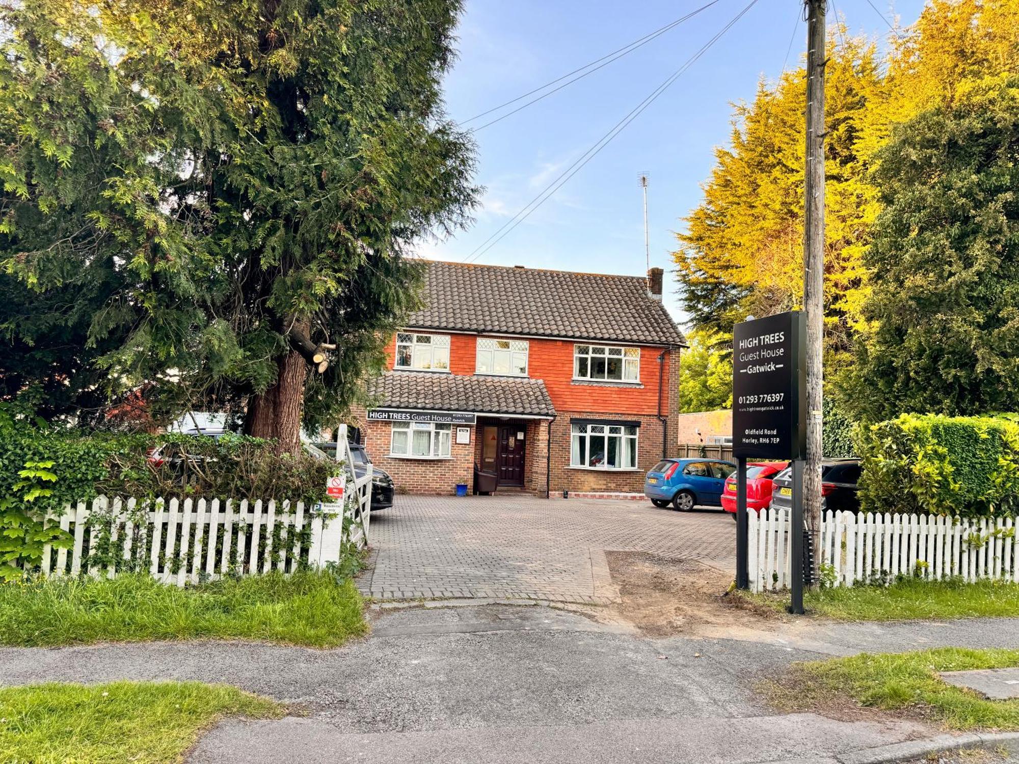 High Trees Guest House Gatwick Horley Eksteriør billede