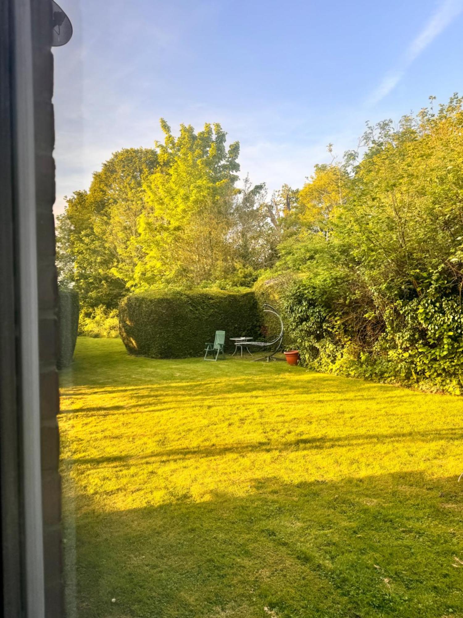 High Trees Guest House Gatwick Horley Eksteriør billede