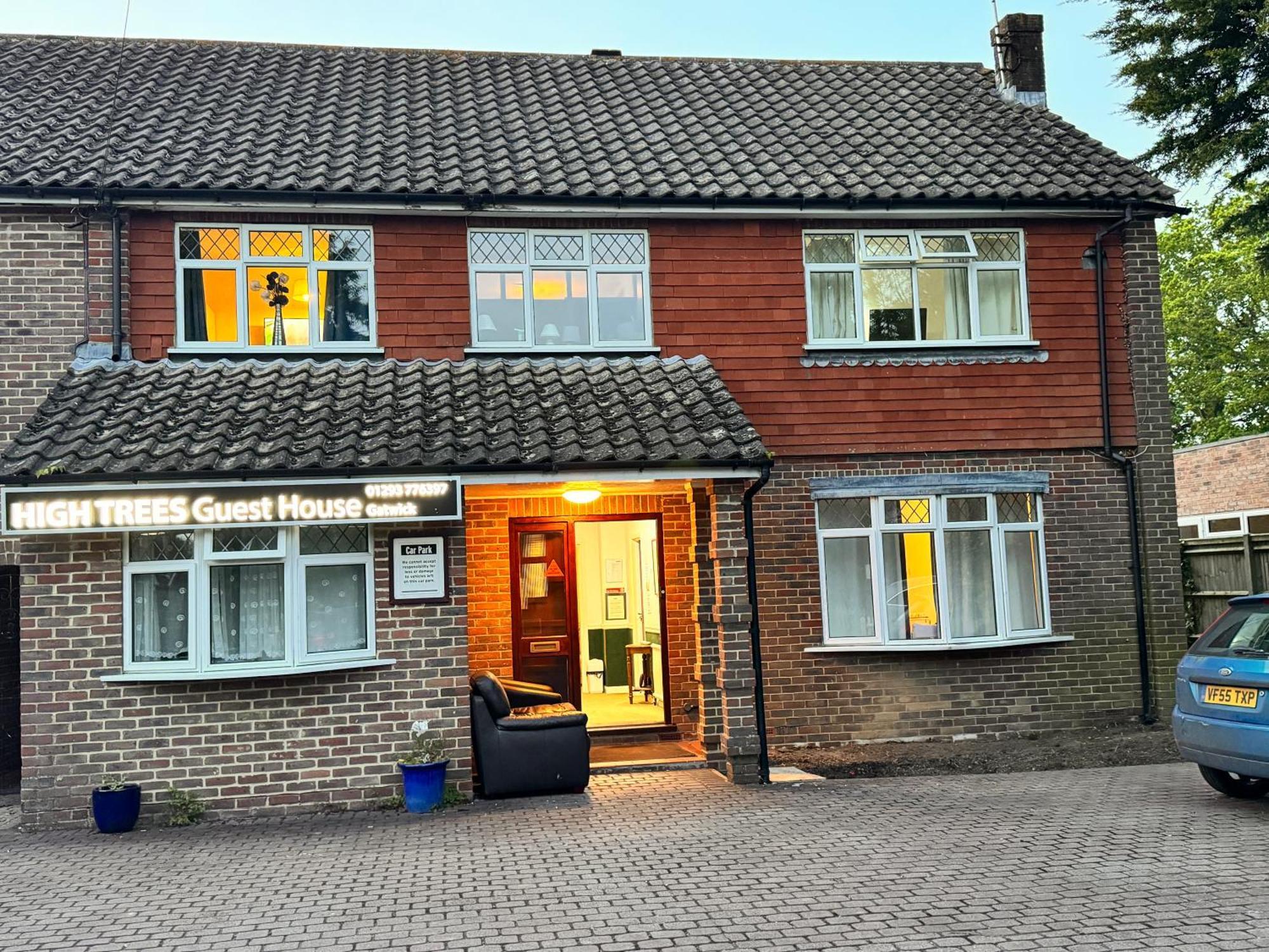 High Trees Guest House Gatwick Horley Eksteriør billede