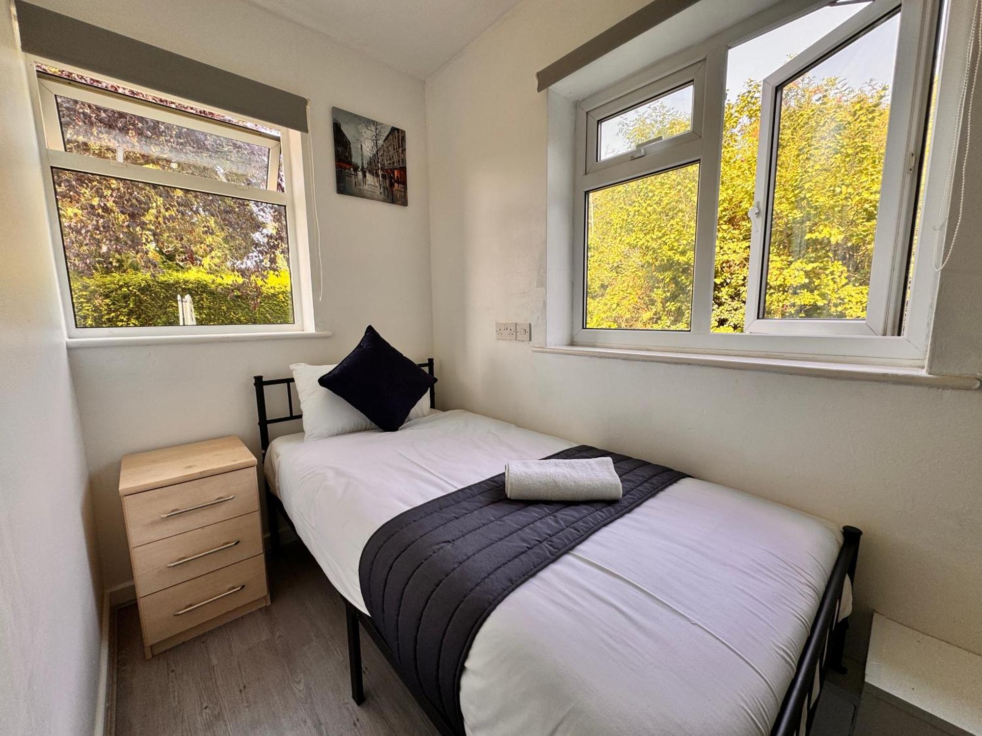 High Trees Guest House Gatwick Horley Eksteriør billede